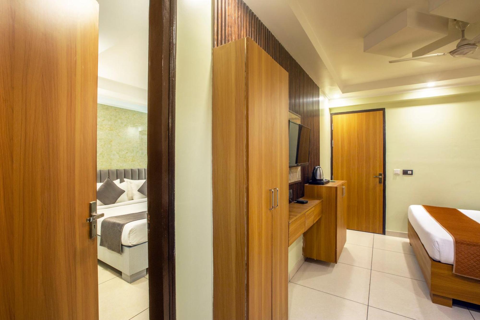 Hotel Aerostay Residency Igi Airport Delhi Nova Deli Exterior foto